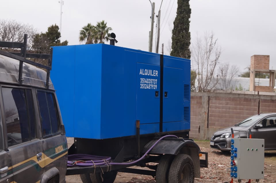 Grupo electrógeno preparado para operar junto al tablero eléctrico